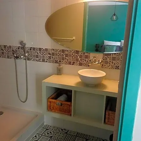 Bed & Breakfast L'esperluette En Camargue Uchaud