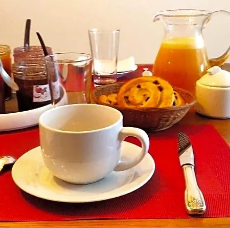 L'esperluette En Camargue Bed & Breakfast 3*