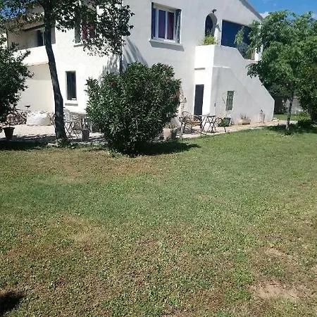 L'esperluette En Camargue 3*