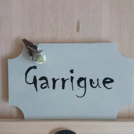 Couette-café L'esperluette En Camargue 3*